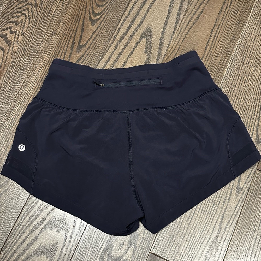 Lululemon Women’s Short Navy Sz 4